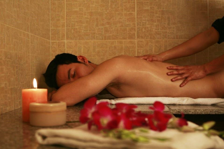 Massage-body-nam-Polar spa