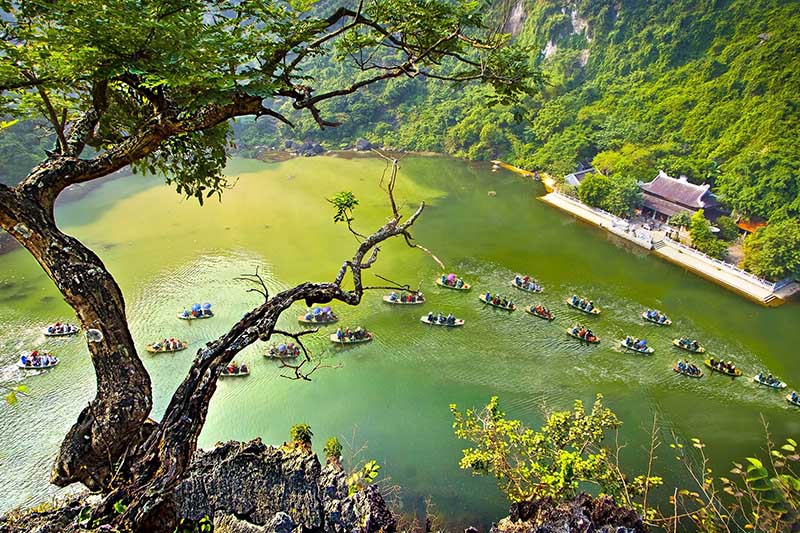 Tour du lịch Hà Nội - Chùa Bái Đính - Khu sinh thái Tràng An