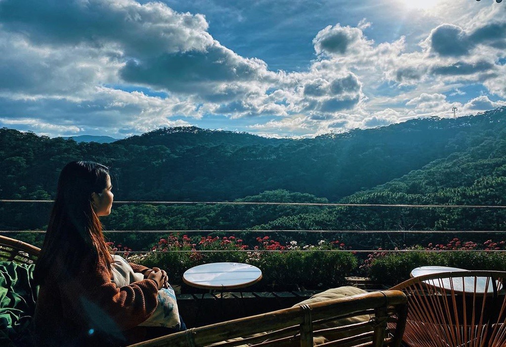 bat-mi-nhung-quan-cafe-san-may-tai-da-lat2