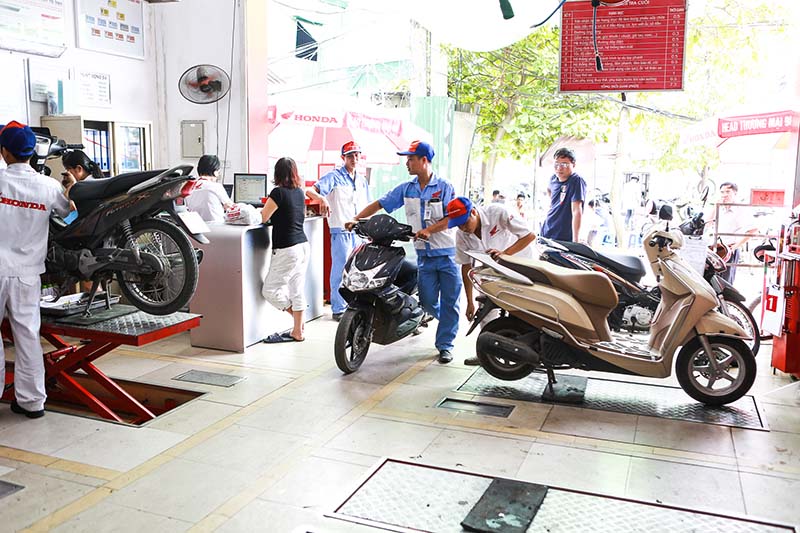 Bảo dưỡng xe máy Honda  - Xe máy số tại Honda Head Thương Mại 98