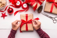 3 cách gói quà tặng cực đẹp và ấn tượng