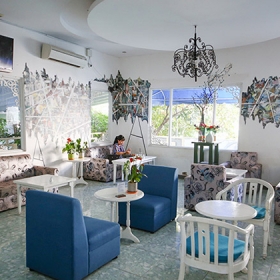 Café Màu Của Gió