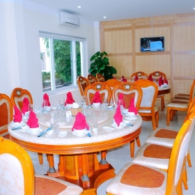 Khách sạn Tecco Hoa Phượng Đỏ 