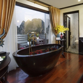 Du thuyền Athena Cruises