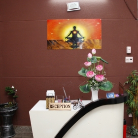 Đông Y Spa & Clinic