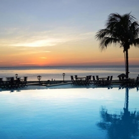 Centara Sandy Beach Resort Đà Nẵng