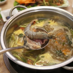 Nhà hàng Long Hà 