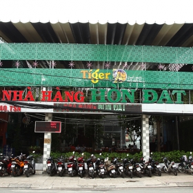 Nhà Hàng Hòn Đất