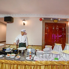 KHÁCH SẠN HƯƠNG SEN