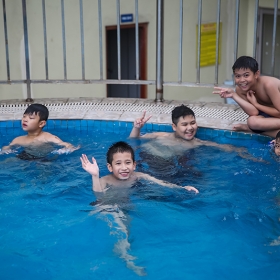 Bể bơi Sông Nhuệ Sails Tower