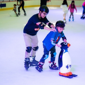 Sân trượt băng Vincom Ice Rink Landmark 81