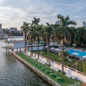 BỂ BƠI KHÁCH SẠN THẮNG LỢI 