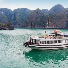 Hà Bình Cruises