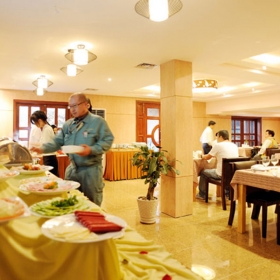 Khách sạn Hoàng Yến I Bình Dương