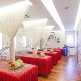 Hương Sen Healthcare center