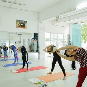 Câu lạc bộ Hồ bơi Nguyễn Tri Phương - Yoga Kim Hưởng