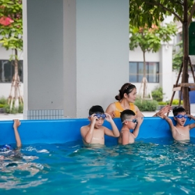 Bể bơi thông minh