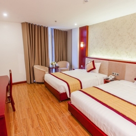 Từ Sơn Luxury Hotel