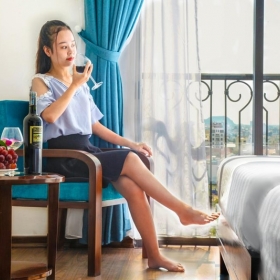 Ritzy Boutique Hotel 