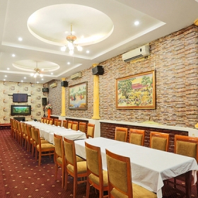 Nhà hàng Vạn Tuế 