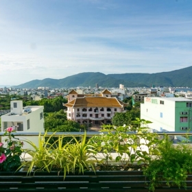 Salamander Hotel and Apartment 