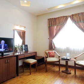 Khách sạn Hoàng Yến Bình Dương