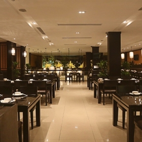 Nhà hàng cơm Gia Viên Việt Nam