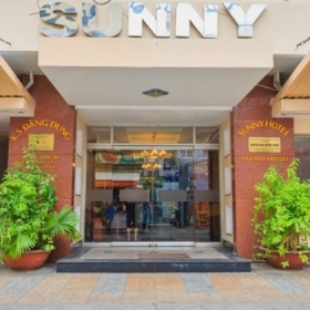Khách sạn Sunny