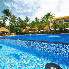 Hòn Rơm Central Beach Resort