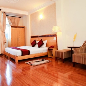 Khách sạn Goldland Nam Đế 3