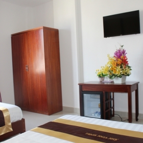 Khách sạn Ánh Vinh