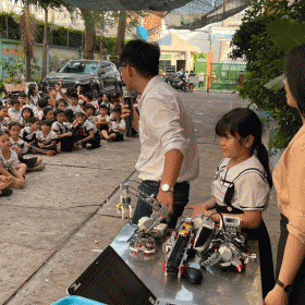 HỌC VIỆN CÔNG NGHỆ & SÁNG TẠO GOLDEN BEE