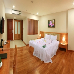 Khách sạn Merryland Đà Nẵng