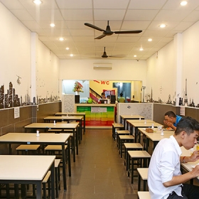 Nhà hàng Cơm gà da giòn 