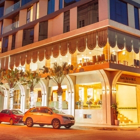 Từ Sơn Luxury Hotel