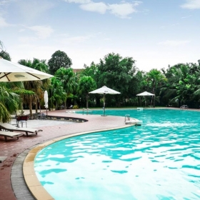 Hoàng Long Resort 3 sao Thạch Thất