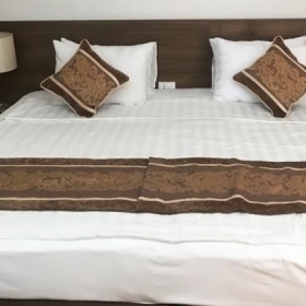 Khách sạn Homey 3 sao 