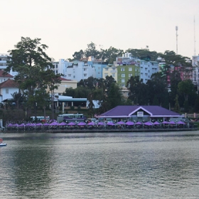 Du lịch Bốn Bạn