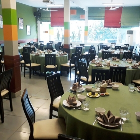 Nhà hàng Red House Q3