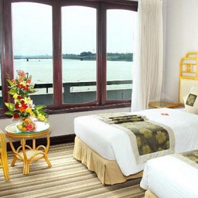 Khách sạn Hương Giang Huế