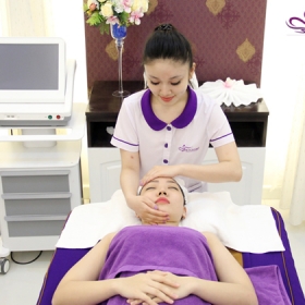 Thẩm mỹ viện VietCharm