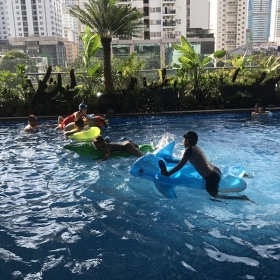 Massage Tropical Pool