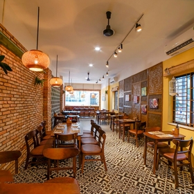 Nhà hàng Thu Phố