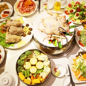 Set lẩu hơi tổng hợp bổ dưỡng cho 2 người tại lẩu hơi Cosmos