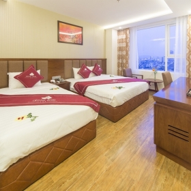 Khách sạn Crystal Đà Nẵng