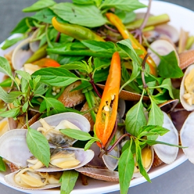 Nhà hàng Bà Thôi 3