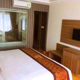 Khách sạn Euro Star 