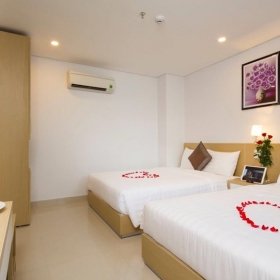 Khách sạn Love 3 sao Nha Trang