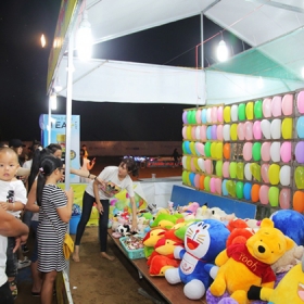 Lễ hội đèn lồng Allunee