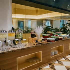 Mermaid Restaurant - La Vela Saigon Hotel 5 Sao